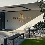 Apartamento Park Partynice